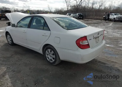 2004 Toyota Camry Le z USA, uszkodzony, nr VIN 4T1BE32K24U351139